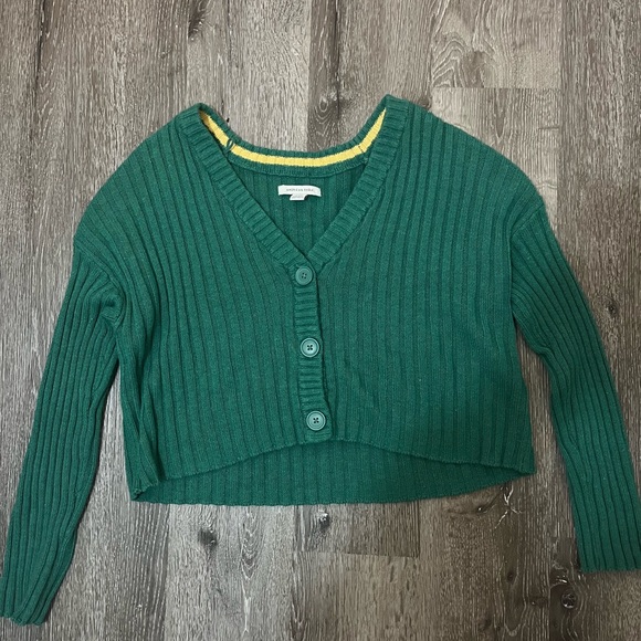 American Eagle Cropped Cardigan Sweater - Picture 4 of 5